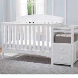 White Baby Crib With Changing Table