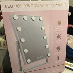 vanity mirror 