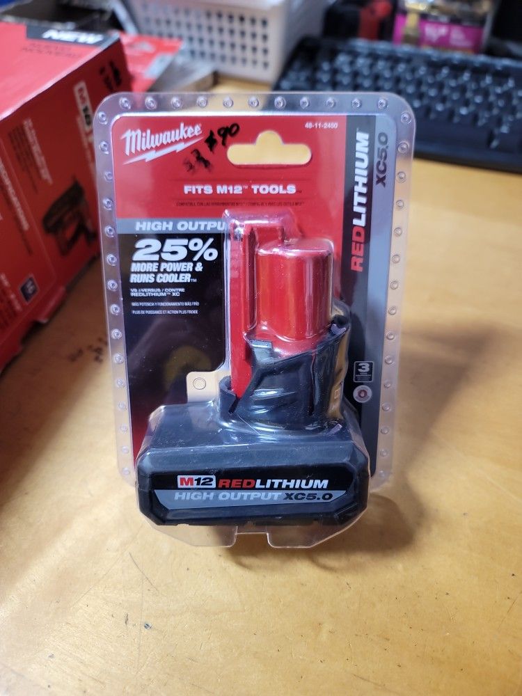Milwaukee
M12 12-Volt Lithium-Ion XC High Output 5.0 Ah Battery Pack