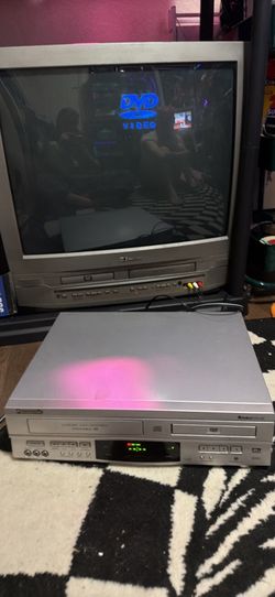 VHS / DVD combo player