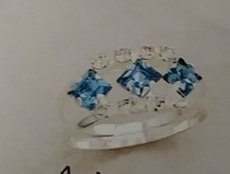 NEW Womans ring SILVER PLATED