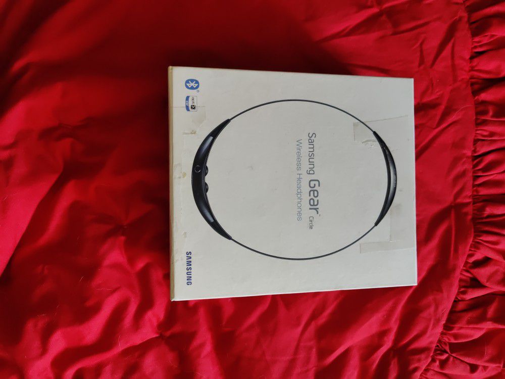 Samsung Gear Circle Wireless Headphone