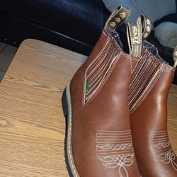 BOOTS Size 7 FOR PARTIES OR DRESSING