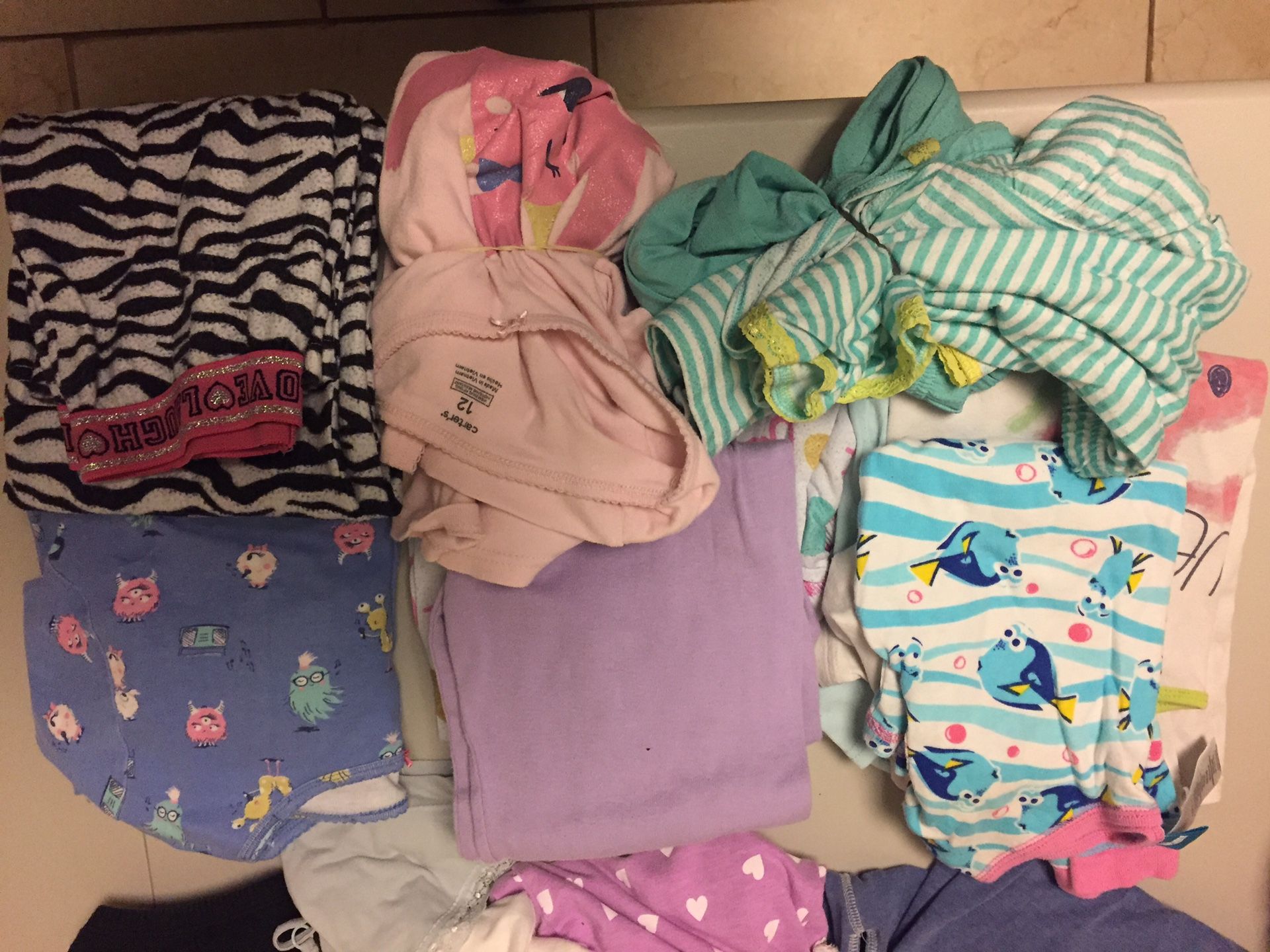 Assorted girls pj’s. 10 pieces size 10-12