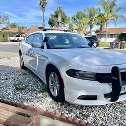 Dodge Charger 2019 V6