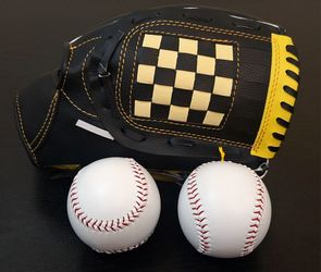 BASEBALL GLOVE WITH 2 BASEBALLS - LIKE-NEW