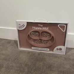 ezpz Happy Mat - One-piece silicone placemat + plate (Blush)