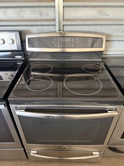 GE Induction oven range / electric stove