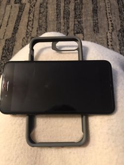 IPhone 7 Plus + 32 GB - Black