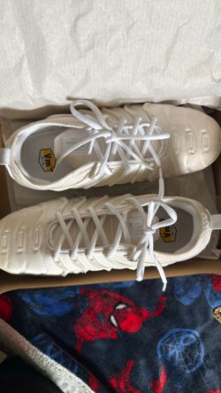 White  Nike airmax plus