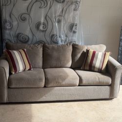 Pull Out Couch With New Queen Mattress