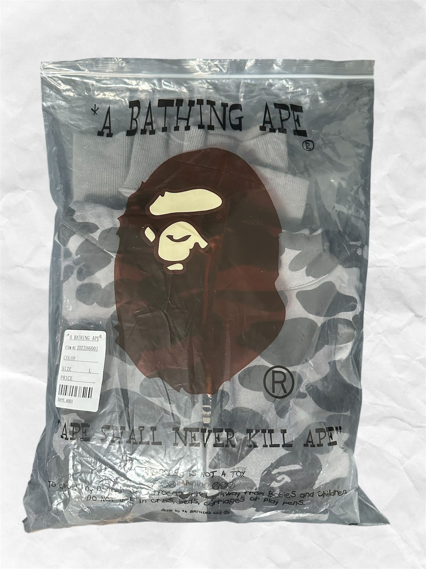*BRAND NEW* BAPE HOODIE GRAY (size L)