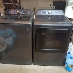 GE Washer And Gas Dryer Set. Selling Together 