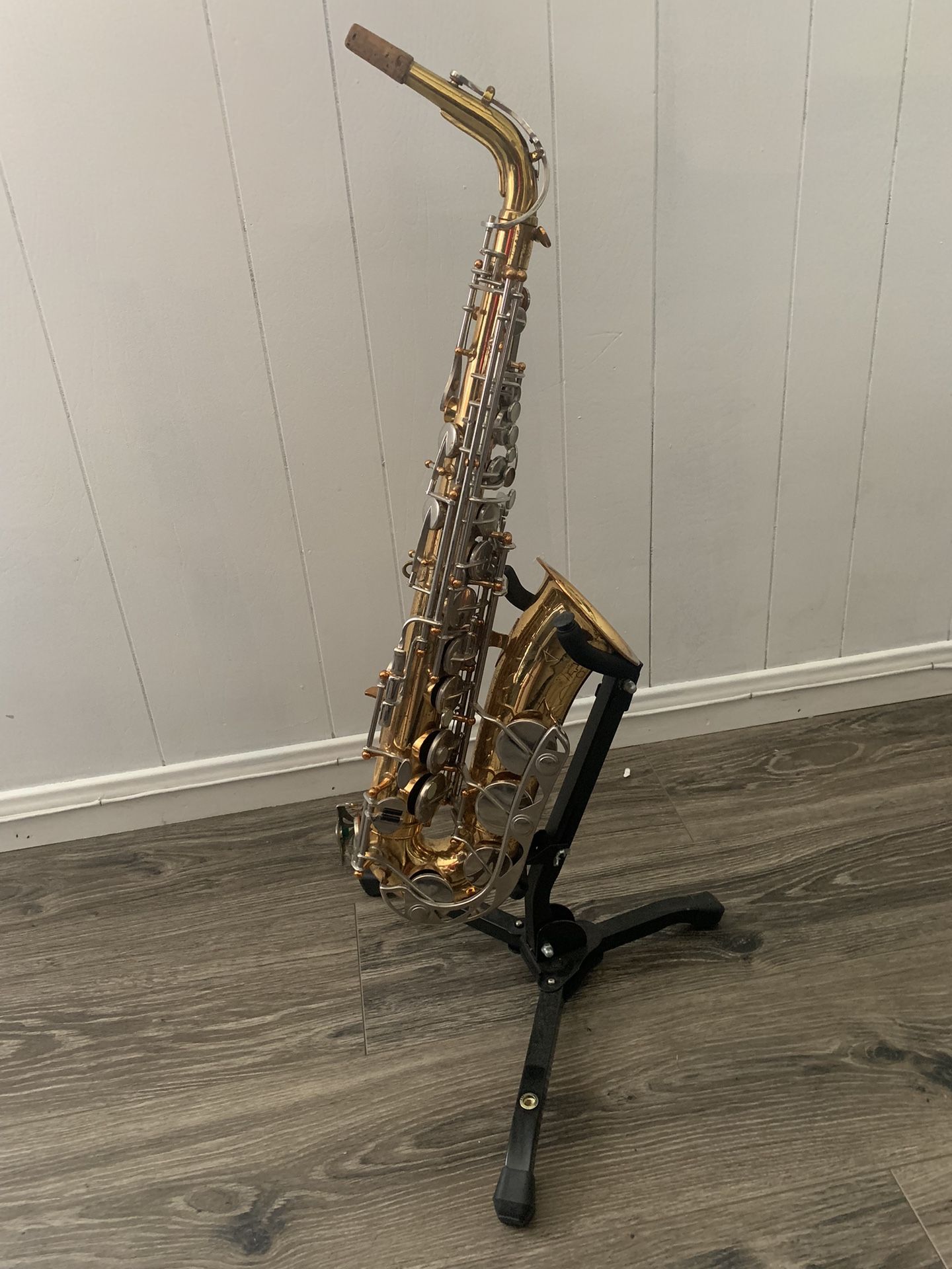 Vito Saxophone 