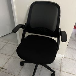 Desk Chair. Swivels And Reclines - Black 