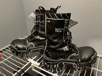 ✨BLACK & WHITE BALENCIAGA BOOTS- 10.5