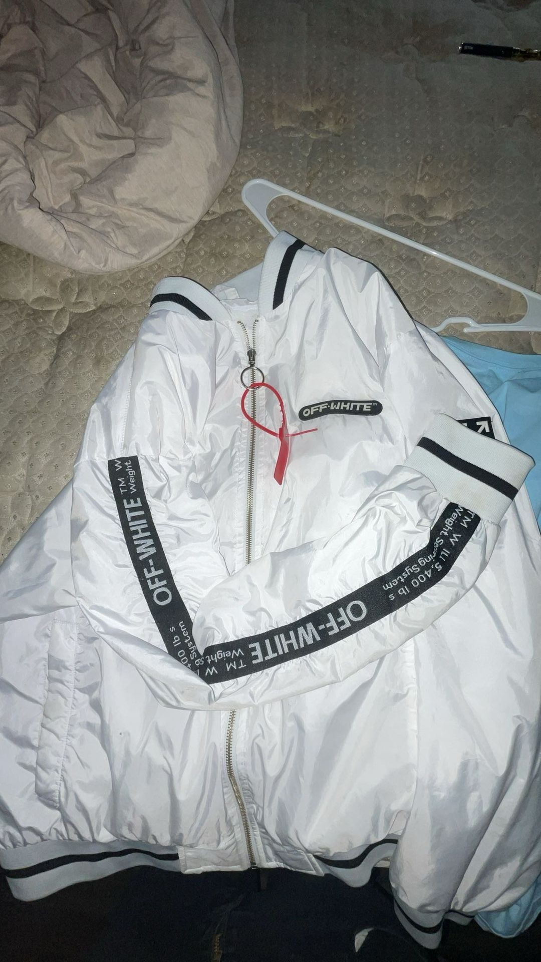 Off White