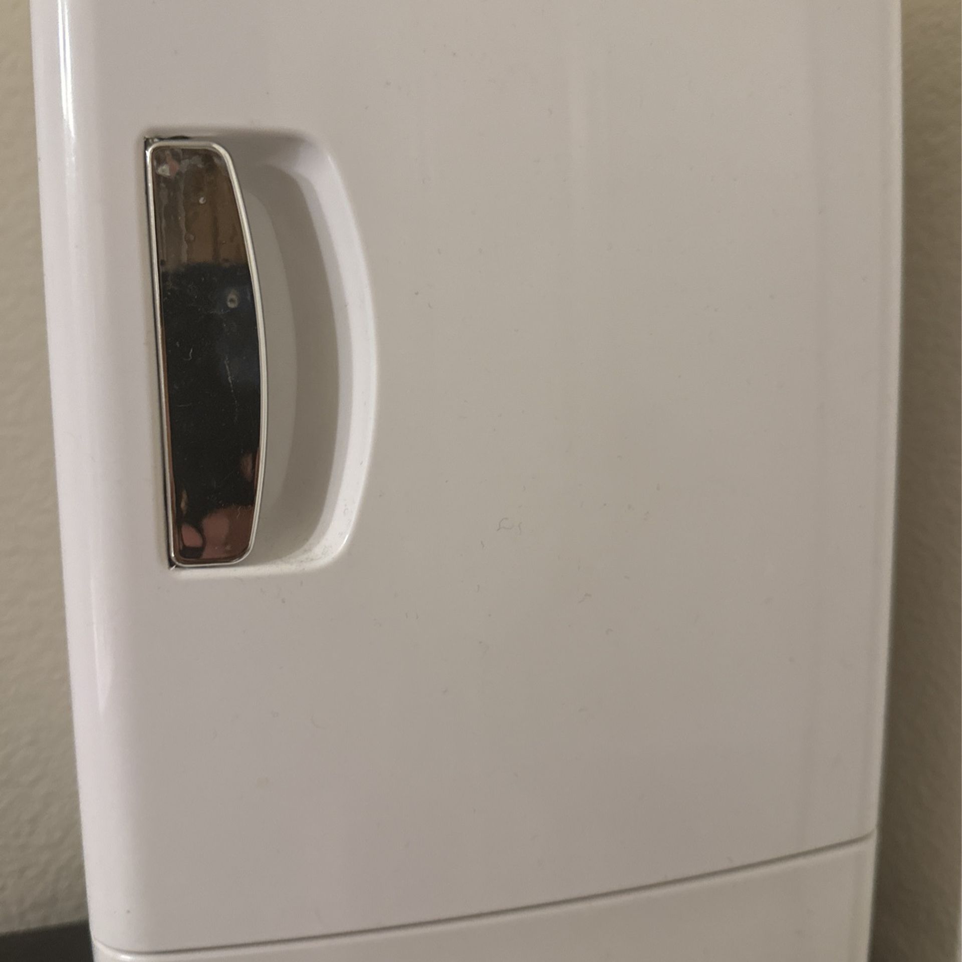 Mini Makeup Fridge