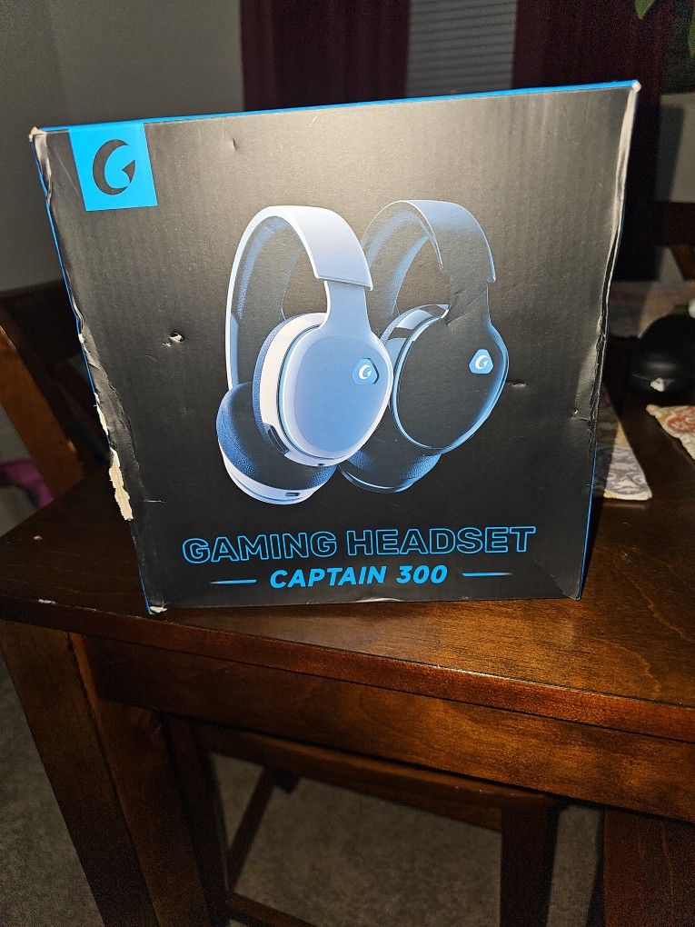 Wireless Gaming Headset For PS5 OR Xbox