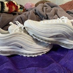 Nike Air Max Size 7