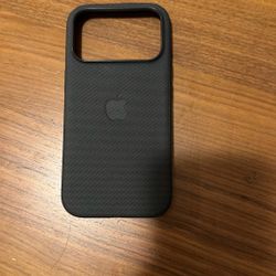 Apple Tech Woven iPhone 17 Pro Case Black
