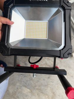 Husky portable lumen