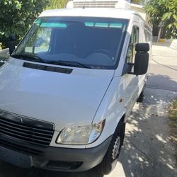 2003 Dodge Sprinter 2500HC