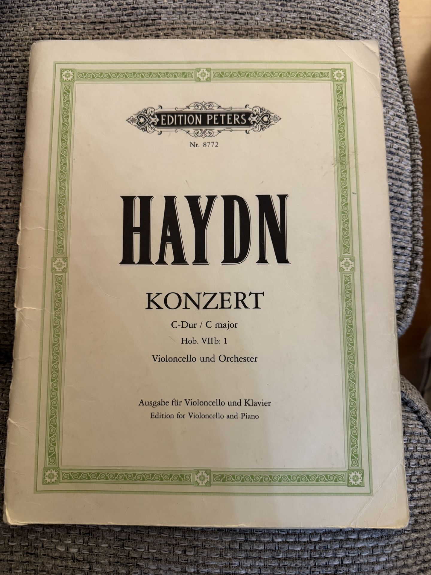 Haydn - Koncert C-dur/ C Major Hob. VIIb:1 - Violoncello Und Orchester