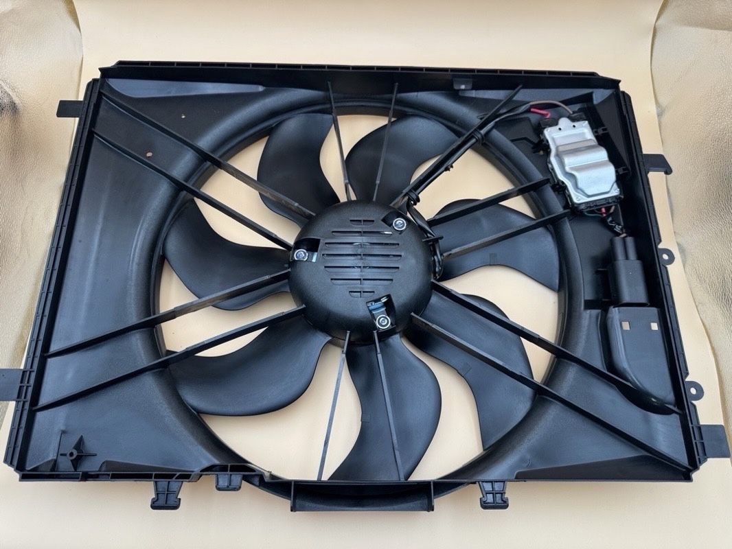 Fits Mercedes-Benz GLA250 CLA250 SLK250 Radiator Cooling Fan Assembly (contact info removed)
