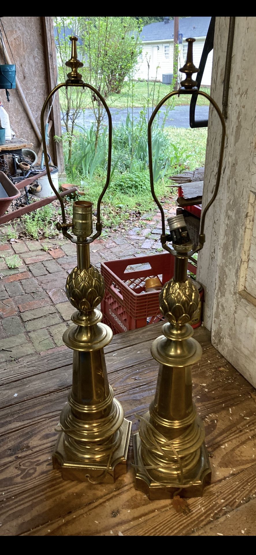 Vintage Tall Heavy Brass Table Lamp Underwriters Portable Pineapple