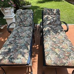 Reversible Pool Lounge Cushions Exc Condition 