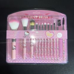 New Hello Kitty Make Up Brushes 