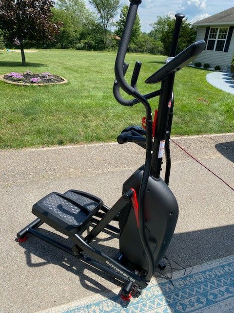 Schwinn 411 Compact Elliptical Machine (New)