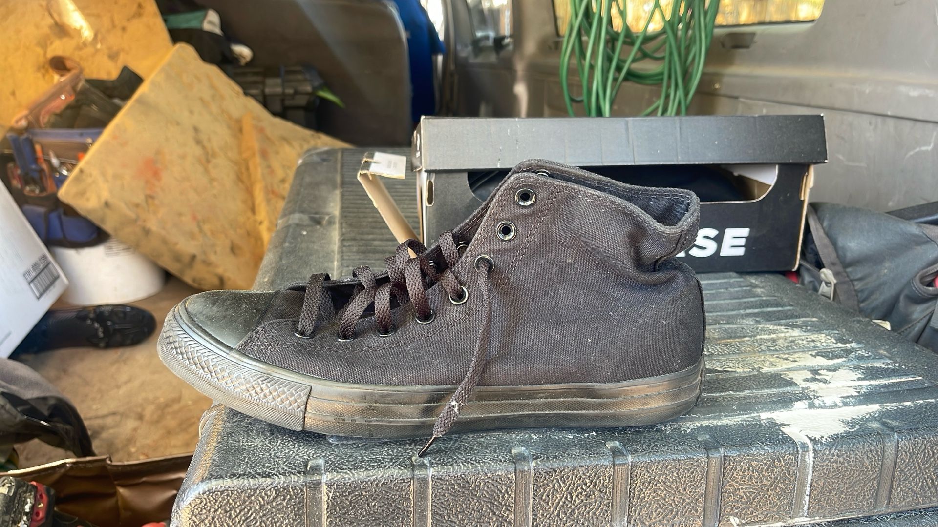 Converse