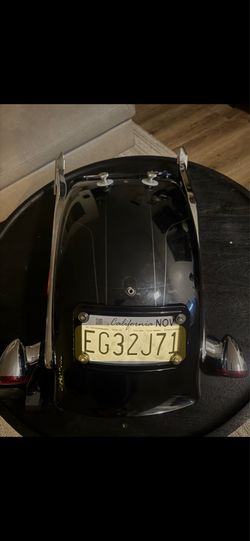 Breakout rear fender