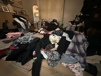 200+ Piece Mixed Clothes Lot – Men, Women & Kids | Assorted Sizes | Pre-Owned