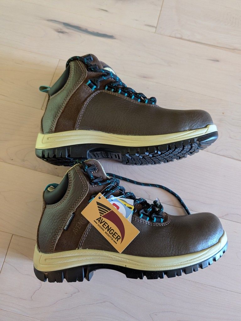 Avengers Women's Size 7.5