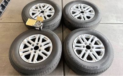 Toyota Wheels 18" with Yokohama Geolandar X-CV Tires 265|70R18 The tires have only been used for 5,000 miles