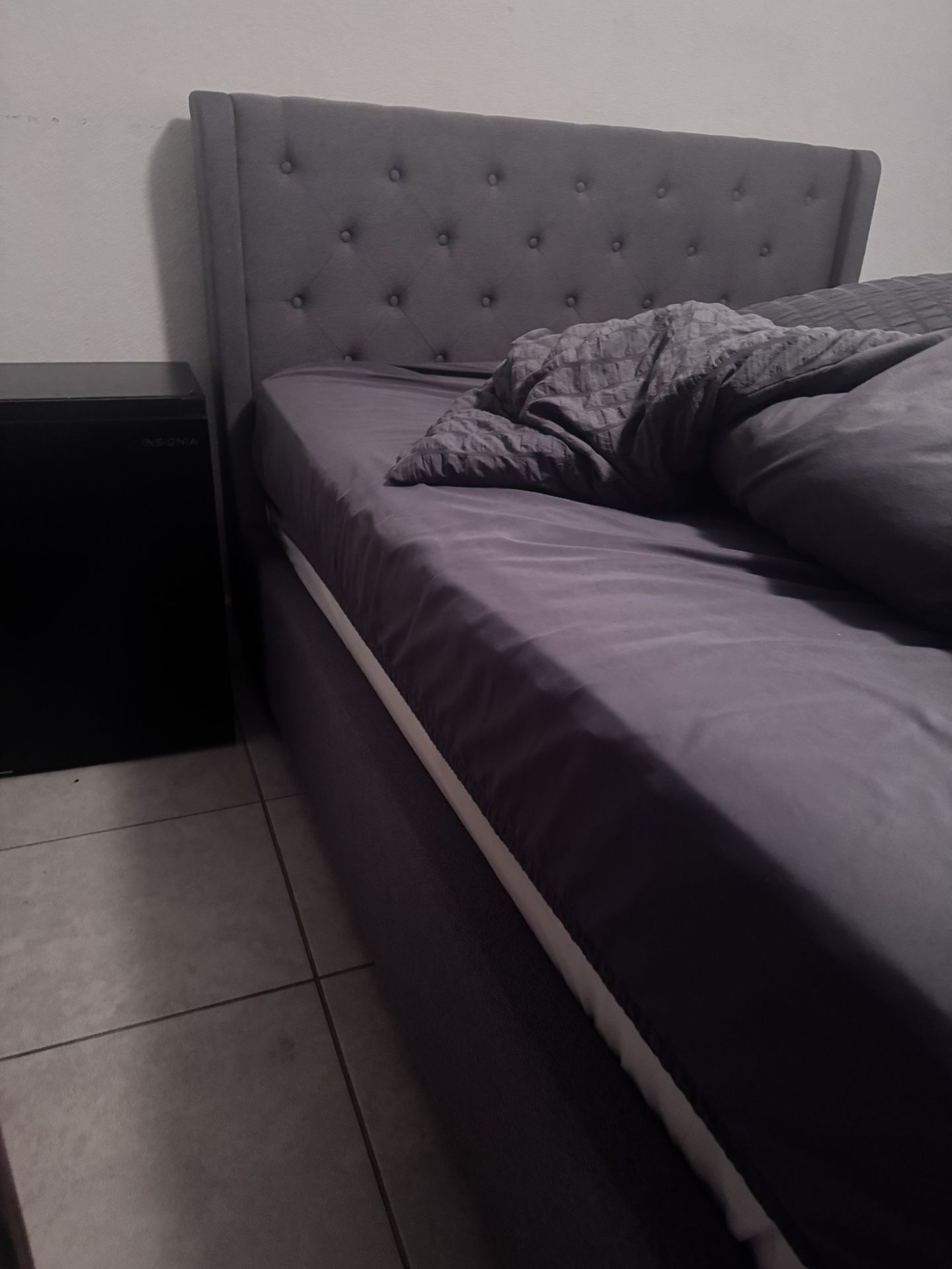 Upholstery Bed Frame 