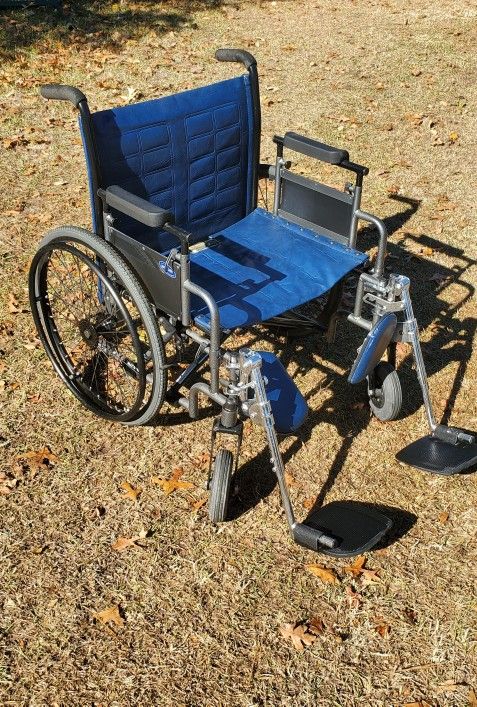 Heavy Duty Invacare Topaz 9000 Wheelchair