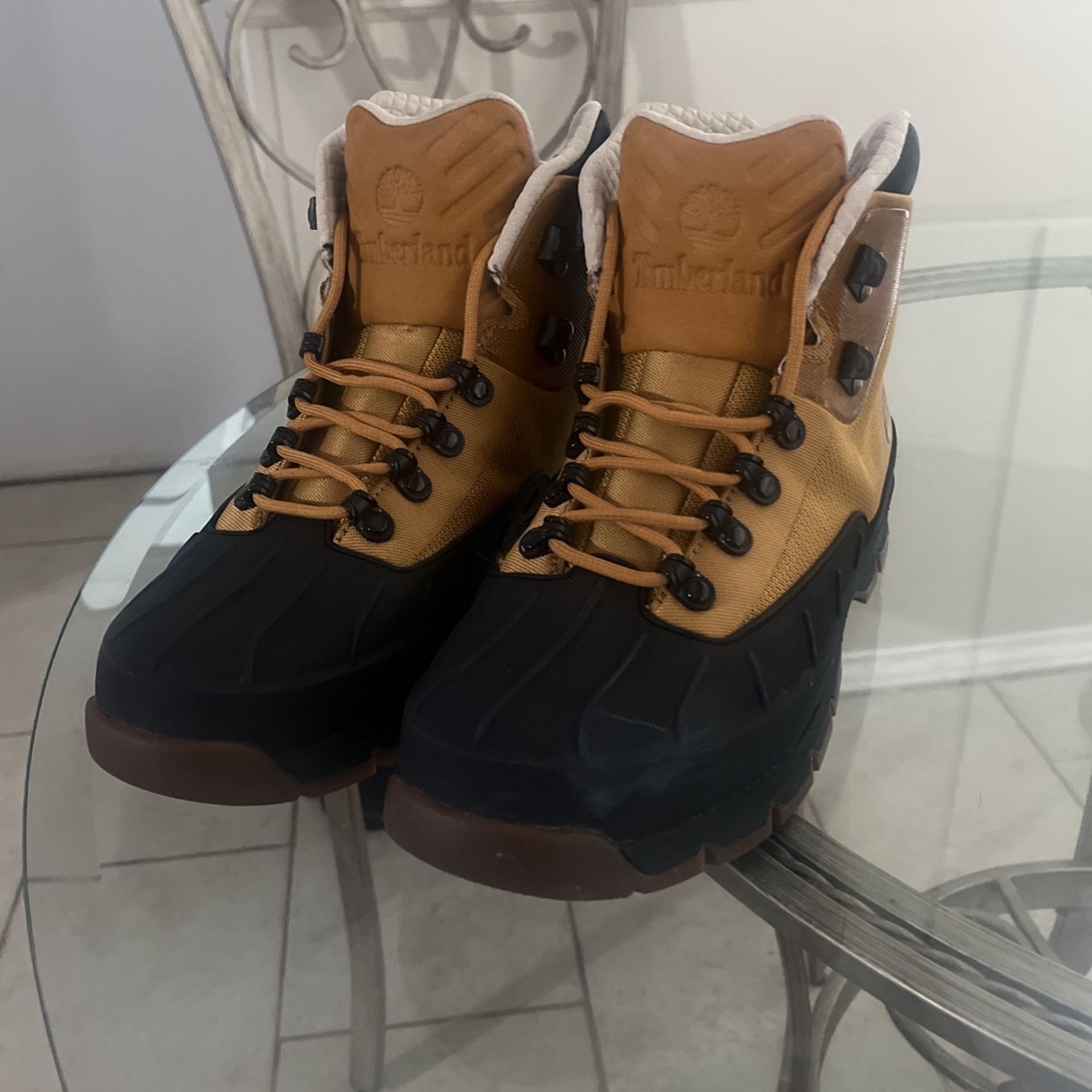 Timberland Boats size 12