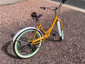 Destin Schwinn Cruiser Bike
