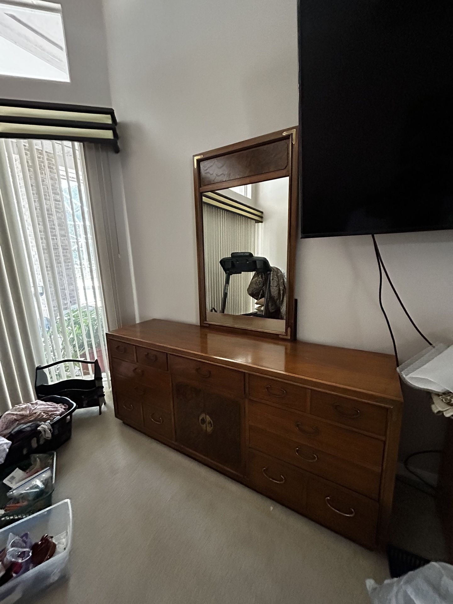 Drawer with Mirror