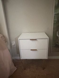Night stand