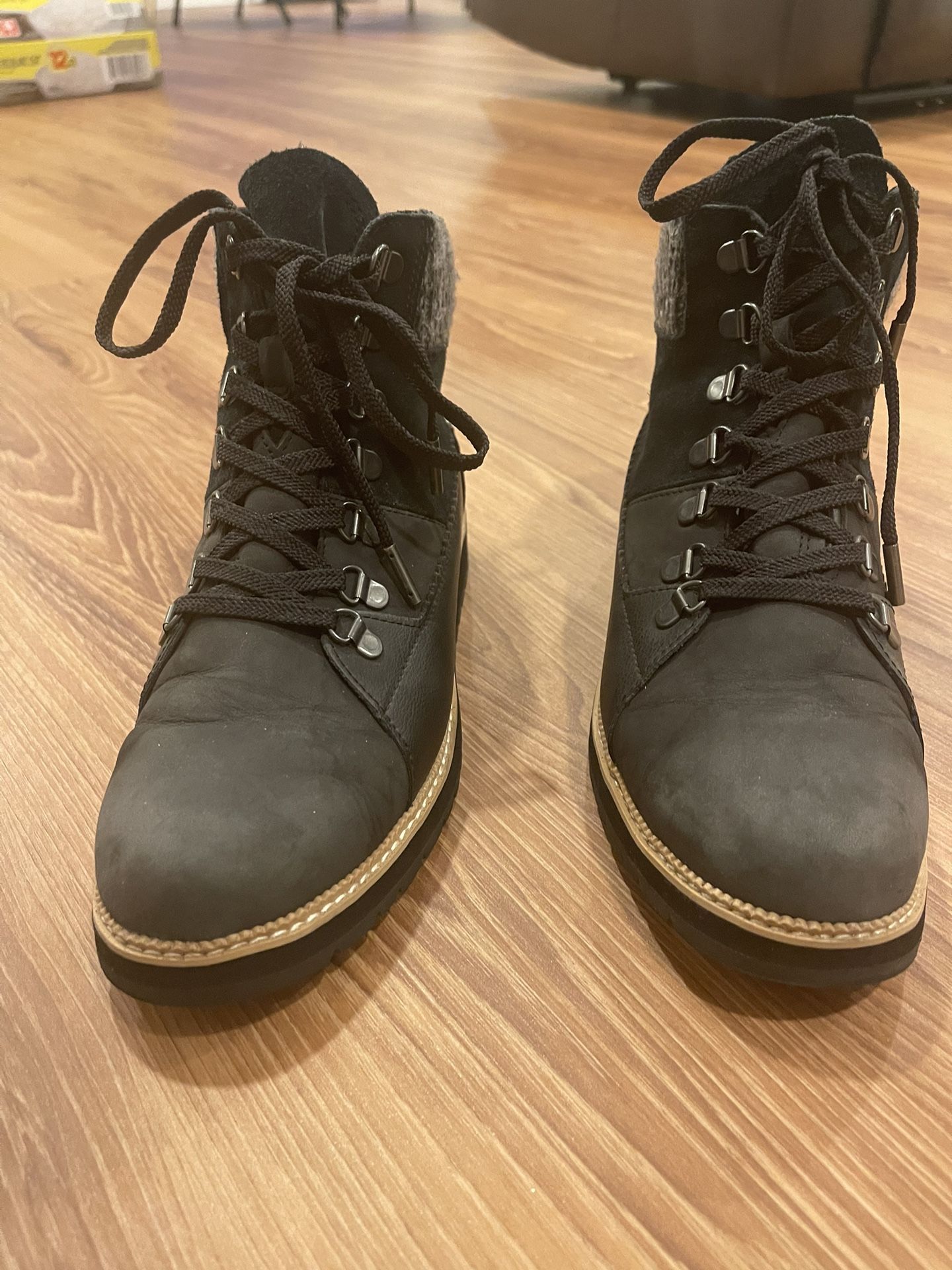 TOMS Ankle Boots Lace Up