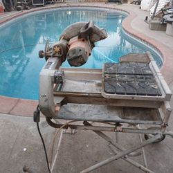 Ridgid  7in Table Top Wet Tile Saw With Stand 