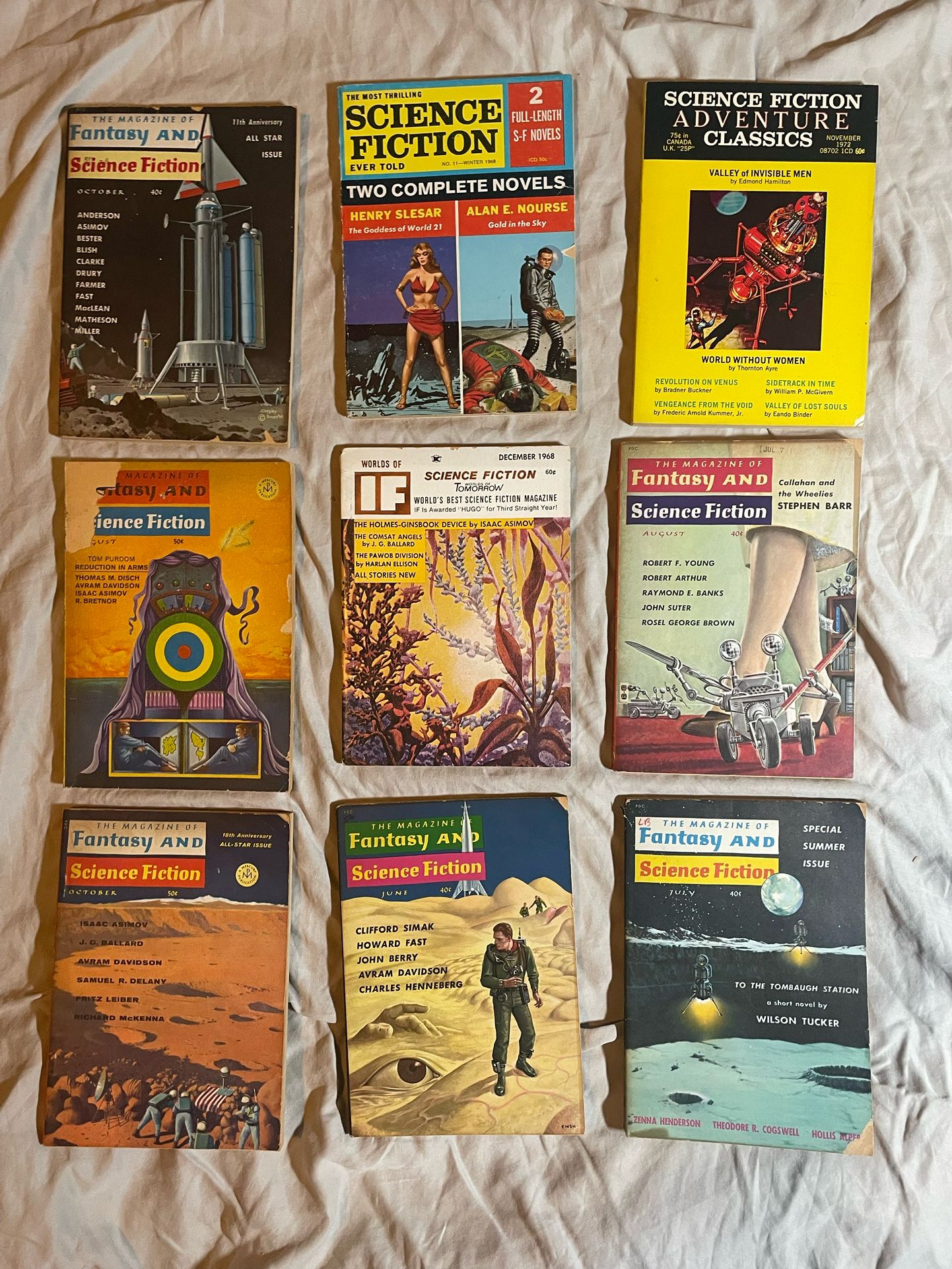 HUGE LOT VINTAGE SCIENCE FICTION READERS - IF, FANTASY & SCIENCE FICTION