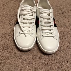 Gucci Ace Sneakers With Bee
