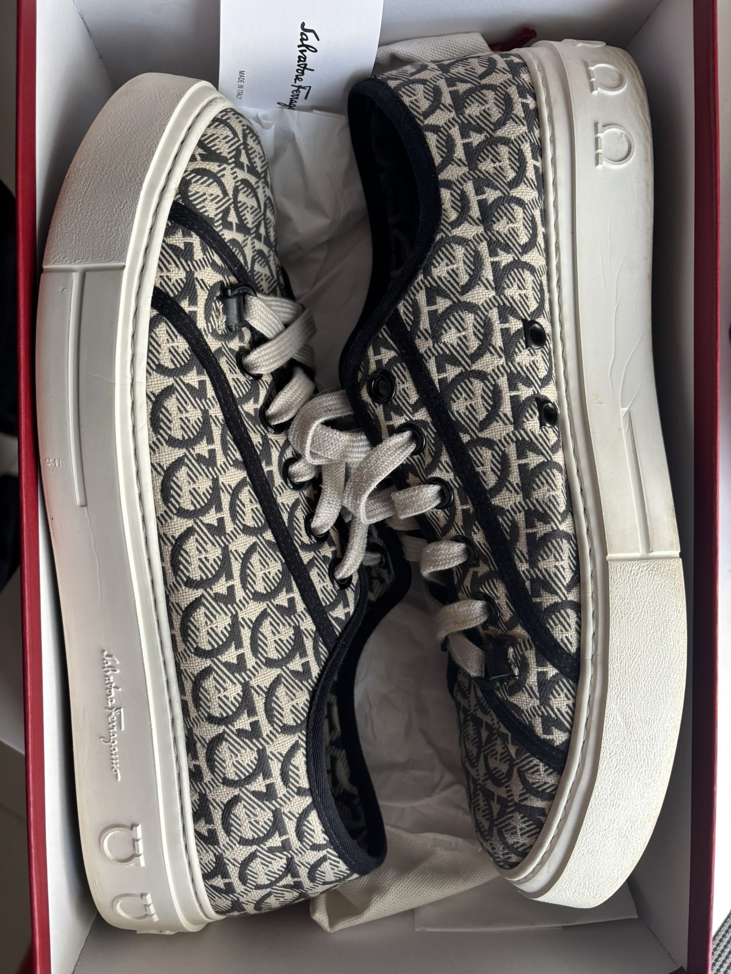Ferragamo Sneakers