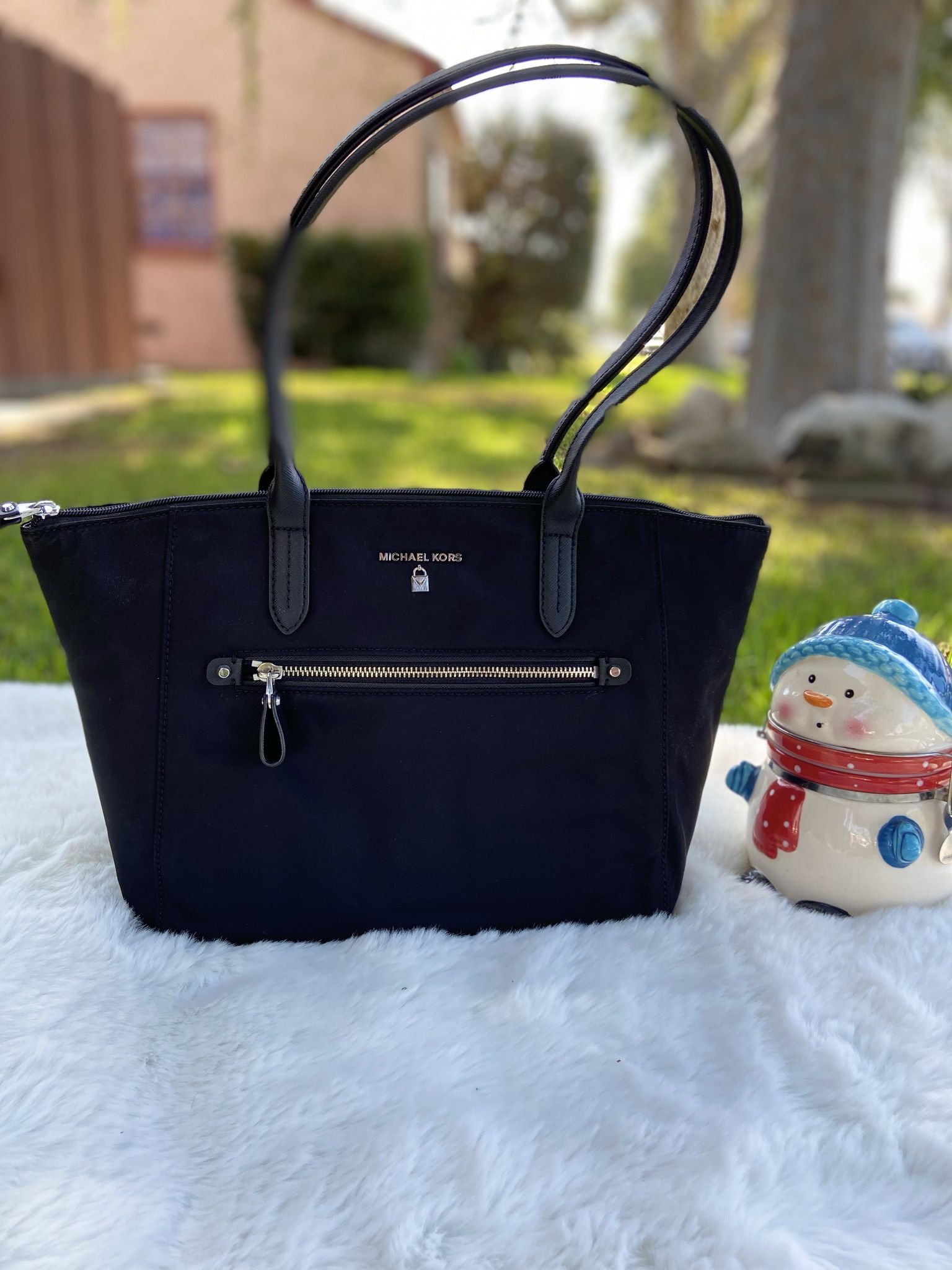 đź’•đź’•đź’•New Michael Kors Shoulderbag